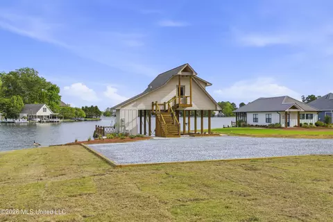 Exterior - 199 Harbor View Dr, Madison, MS 39110 photo 2 of 6