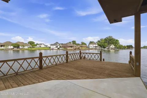 Exterior - 199 Harbor View Dr, Madison, MS 39110 photo 3 of 6