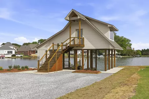 199 Harbor View Dr, Madison, MS 39110