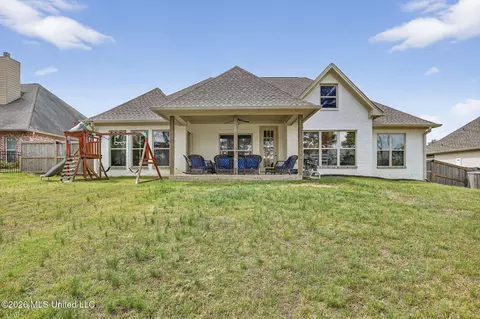 Exterior - 114 Willow Crest Cir, Brandon, MS 39047 photo 10 of 15