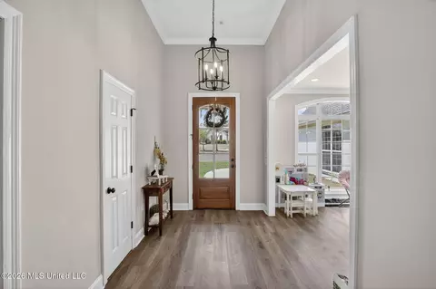 Entry Way - 114 Willow Crest Cir, Brandon, MS 39047 photo 1 of 8