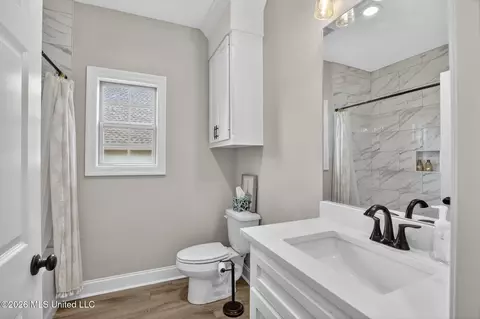 Bath - 114 Willow Crest Cir, Brandon, MS 39047 photo 4 of 4