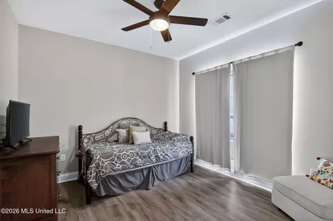 Bedroom - 114 Willow Crest Cir, Brandon, MS 39047 photo 3 of 4
