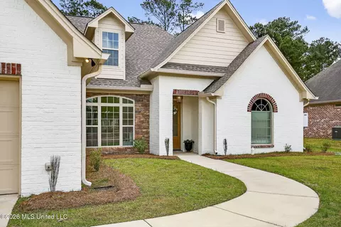 Exterior - 114 Willow Crest Cir, Brandon, MS 39047 photo 5 of 15