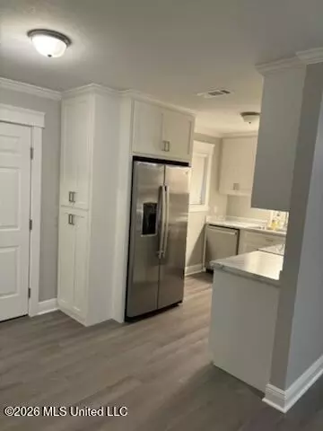 Entry Way - 3312 Mcnair Dr, Moss Point, MS 39563 photo 1 of 5