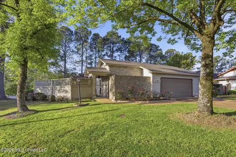 118 Caribbean Cv, Clinton, MS 39056