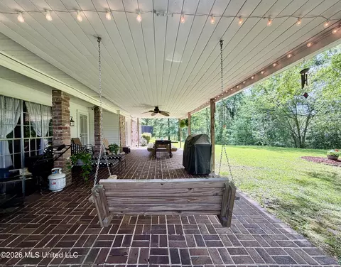 Exterior - 218 Gillespie Cir, Raymond, MS 39154 photo 10 of 12