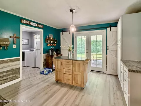 Kitchen - 218 Gillespie Cir, Raymond, MS 39154 photo 4 of 4
