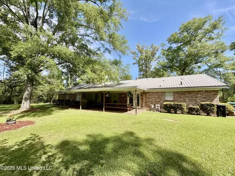 Exterior - 218 Gillespie Cir, Raymond, MS 39154 photo 11 of 12