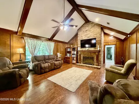 Living - 218 Gillespie Cir, Raymond, MS 39154 photo 2 of 2
