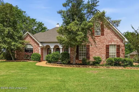 95 Woodlands Green Dr, Brandon, MS 39047