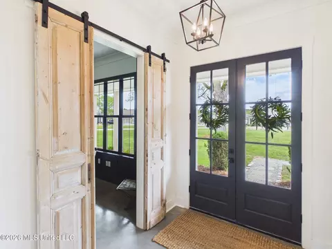 Entry Way - 268 Disciple Dr, Brandon, MS 39047 photo 1 of 5