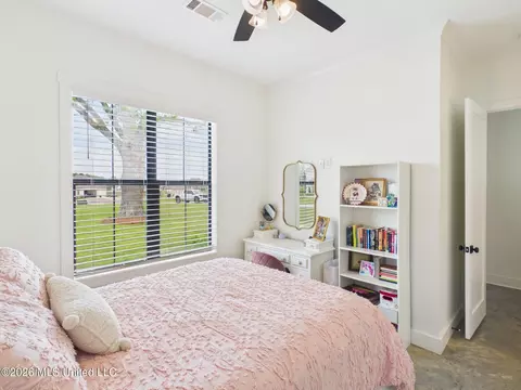 Bedroom - 268 Disciple Dr, Brandon, MS 39047 photo 6 of 10