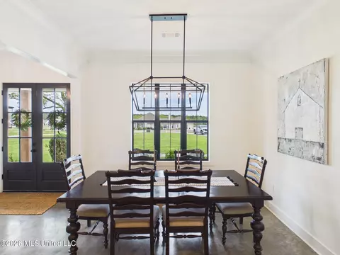 Dining - 268 Disciple Dr, Brandon, MS 39047 photo 2 of 2