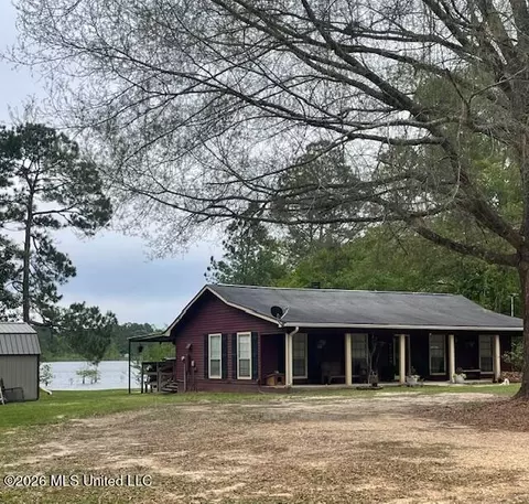 27038 Quail Ridge Cir, Perkinston, MS 39573