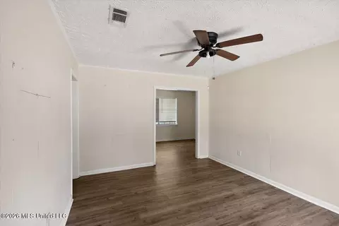 Living - 345 William Mckinley Cir, Jackson, MS 39213 photo 2 of 2
