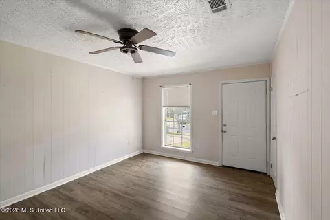 Living - 345 William Mckinley Cir, Jackson, MS 39213 photo 1 of 2