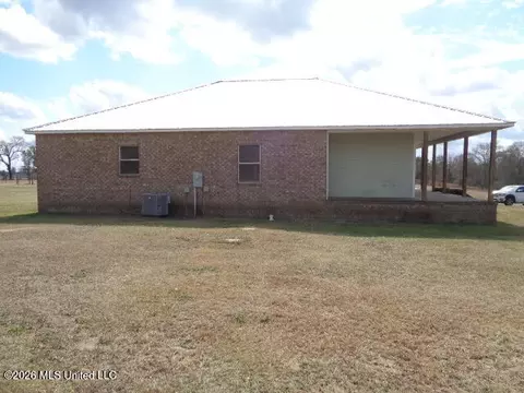 Exterior - 2243 Crenshaw Rd, Lucedale, MS 39452 photo 2 of 2
