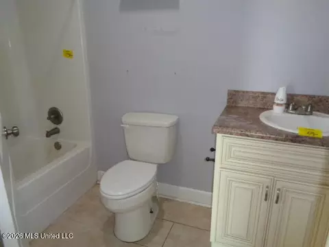 Bath - 2243 Crenshaw Rd, Lucedale, MS 39452 photo 5 of 5