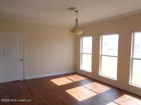 Living - 2243 Crenshaw Rd, Lucedale, MS 39452 photo 2 of 3
