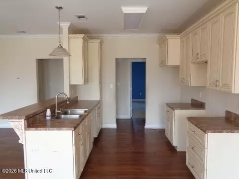 Entry Way - 2243 Crenshaw Rd, Lucedale, MS 39452 photo 1 of 1