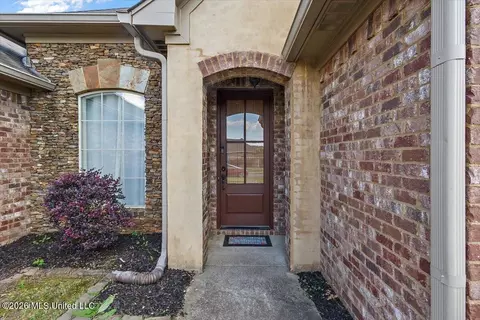Entry Way - 229 Greenfield Ridge Dr, Brandon, MS 39042 photo 1 of 5