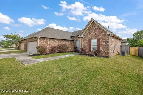 Exterior - 229 Greenfield Ridge Dr, Brandon, MS 39042 photo 2 of 6
