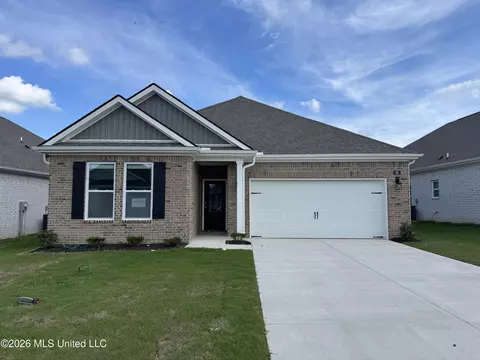 68 Powell Pl, Byhalia, MS 38611