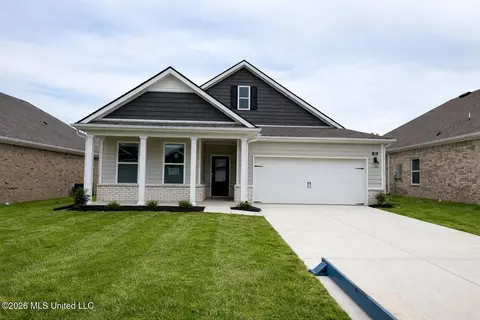 68 Powell Pl, Byhalia, MS 38611