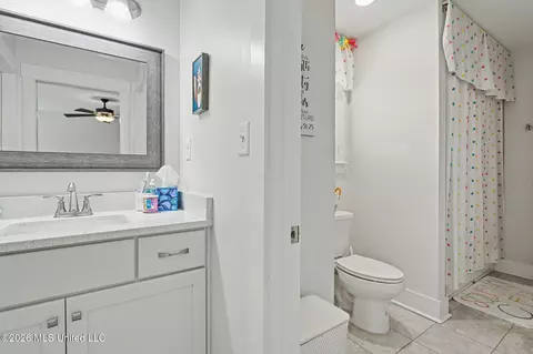 Bath - 4590 Pierce Dr, Hernando, MS 38632 photo 5 of 6
