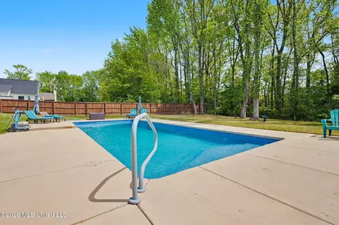 Exterior - 4590 Pierce Dr, Hernando, MS 38632 photo 8 of 14
