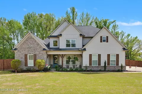 Exterior - 4590 Pierce Dr, Hernando, MS 38632 photo 2 of 14