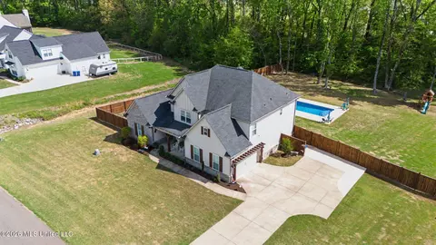 View/Area - 4590 Pierce Dr, Hernando, MS 38632 photo 1 of 6