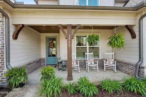 Exterior - 4590 Pierce Dr, Hernando, MS 38632 photo 6 of 14