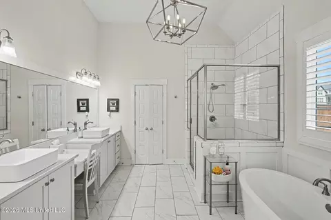 Bath - 4590 Pierce Dr, Hernando, MS 38632 photo 1 of 6