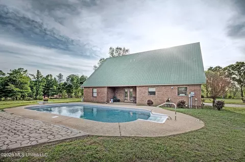 Exterior - 2004 Prospect Cedar Ln, Union, MS 39365 photo 4 of 7