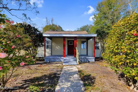 801 Allendale Ave, Gulfport, MS 39501