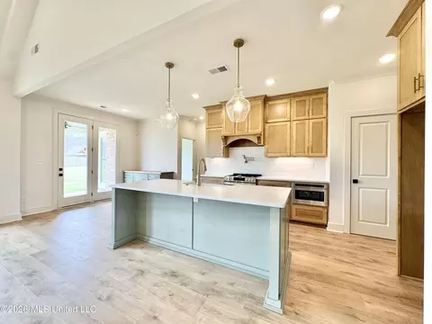 Kitchen - 4220 Adriane Cv, Nesbit, MS 38651 photo 1 of 4