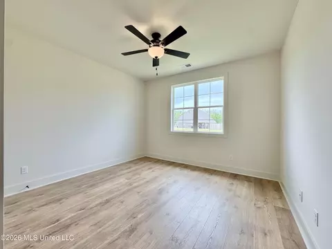 Bedroom - 4220 Adriane Cv, Nesbit, MS 38651 photo 2 of 5