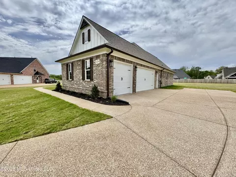 Other - 4220 Adriane Cv, Nesbit, MS 38651 photo 2 of 8