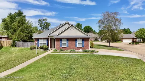 113 Oakleigh Dr, Clinton, MS 39056