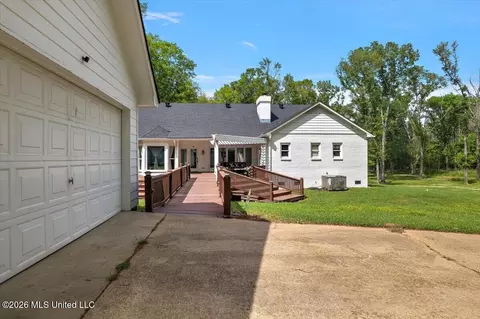 Exterior - 22 Lifer Rd, Clinton, MS 39056 photo 15 of 21
