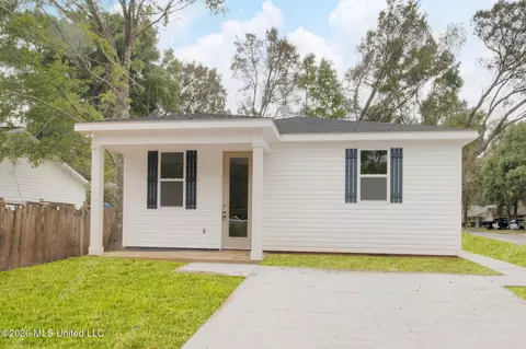 8713 Barnacle Blvd, Ocean Springs, MS 39564