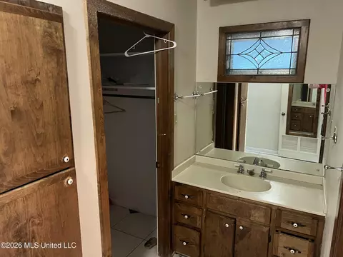 Bath - 103 Edmund Dr, Long Beach, MS 39560 photo 3 of 3