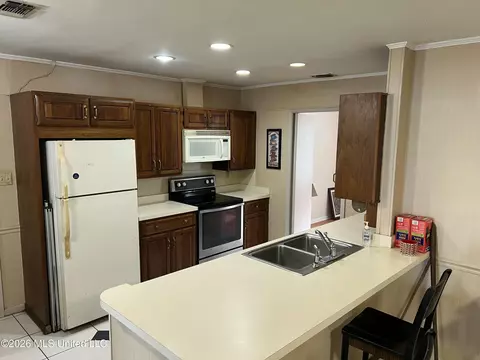 Kitchen - 103 Edmund Dr, Long Beach, MS 39560 photo 1 of 2