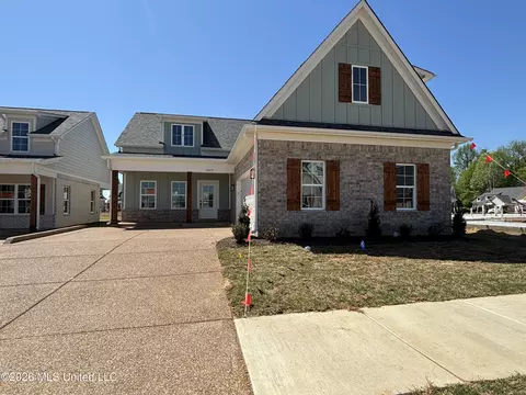 6069 E River Birch Rd, Walls, MS 38680