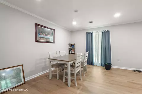 Dining - 5144 Reddoch Dr, Jackson, MS 39211 photo 1 of 1
