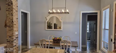 Entry Way - 155 Amethyst Dr, Brandon, MS 39047 photo 3 of 4