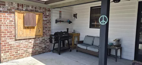 Exterior - 155 Amethyst Dr, Brandon, MS 39047 photo 2 of 7
