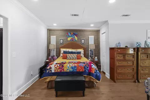 Bedroom - 101 Lakeview Rd, Brandon, MS 39047 photo 6 of 11
